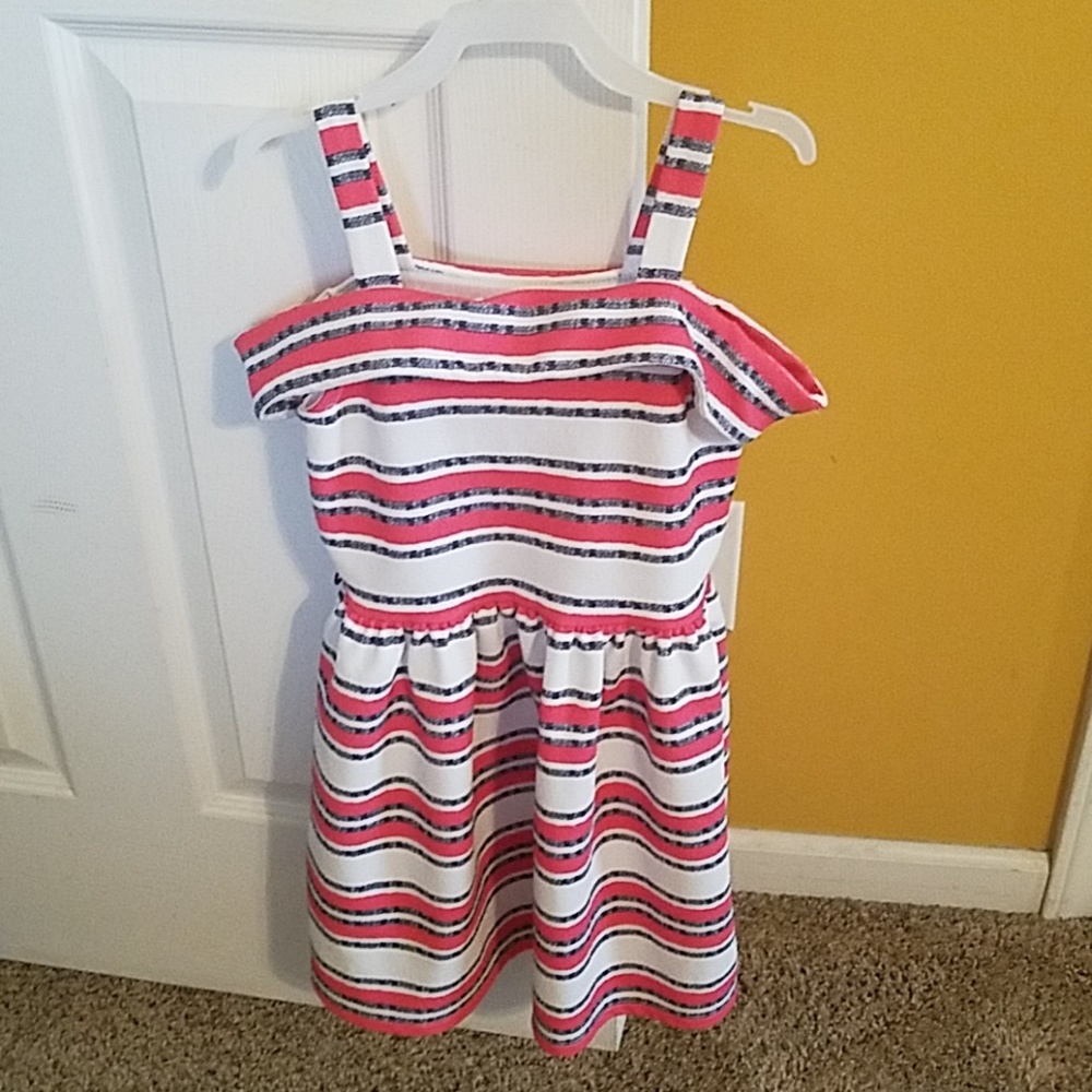 Off the shoulder dress(comes w flipflop size 1)